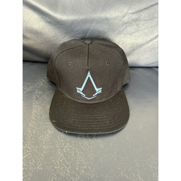 Assassin's Creed Graphic Flatbill Snapback Cap Hat Embroidered Adjustable - Picture 1 of 2
